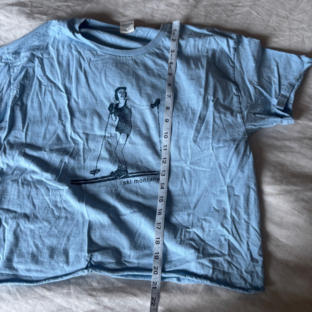 Ski Montana Cropped Baby Blue T Shirt Size Large - Picture 6 of 8